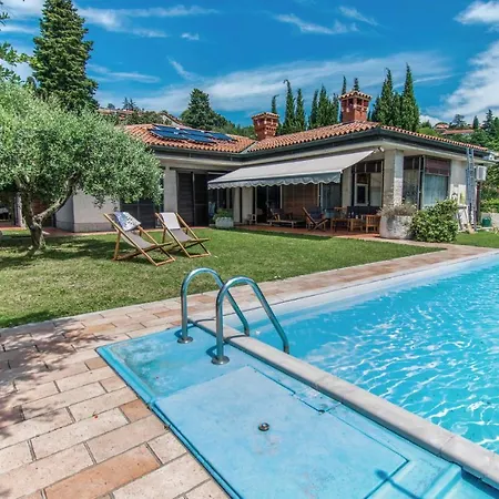 Nyaraló Pet Friendly In With Wifi Portorož