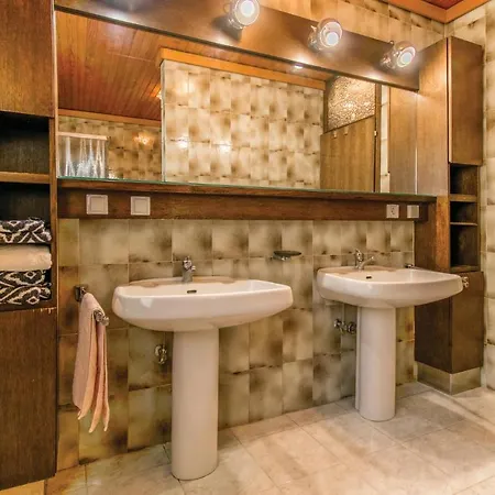 بيت للعطل Pet Friendly In With Wifi بورتوروز