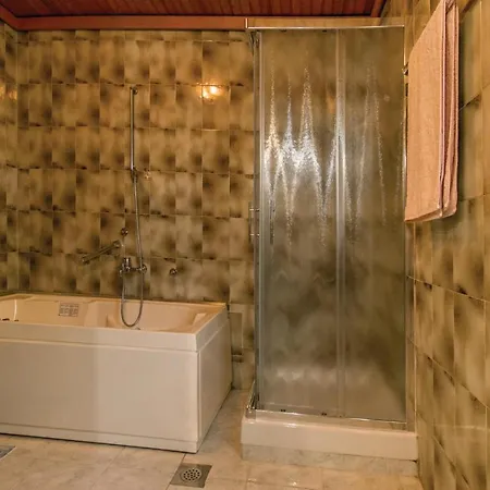 Pet Friendly In With Wifi Nyaraló Portorož