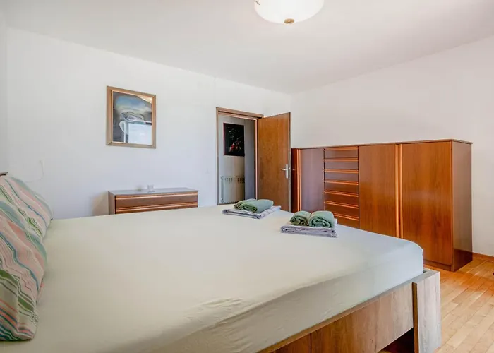 Pet Friendly In With Wifi 度假居 *